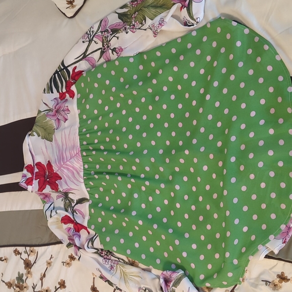 2/$10 Fig & Flower polka dot & floral print blouse - Picture 3 of 6